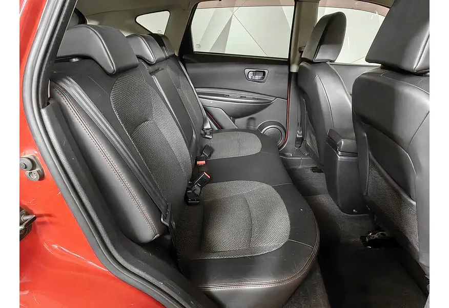 Nissan Qashqai 2.0 CVT AWD (141 л.с.) Красный в АВИЛОН. Слайд №12