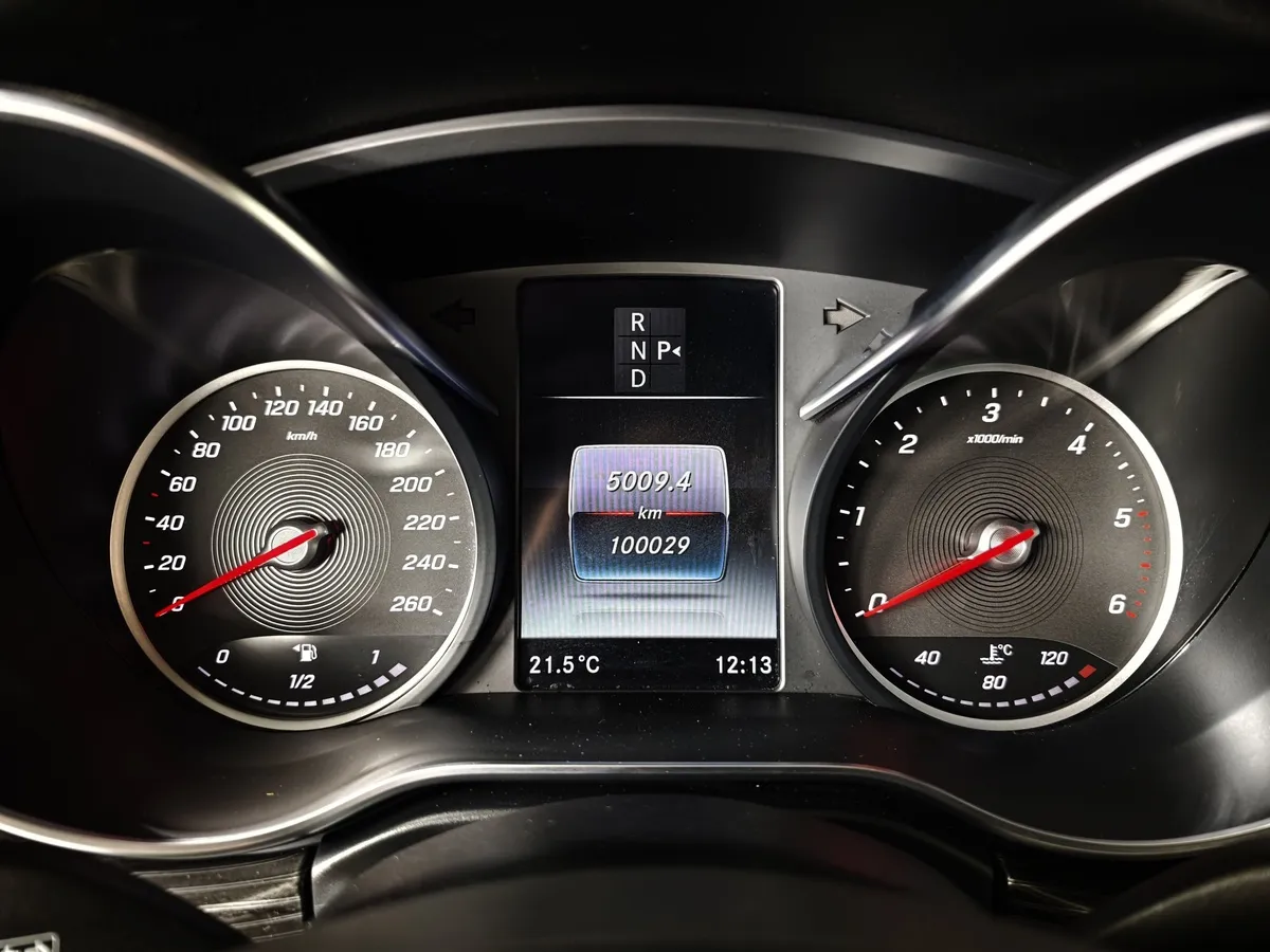 Mercedes-Benz V-Класс V 220 d AT L2 4x4 (163 л.с.) Черный в АВИЛОН. Слайд №17