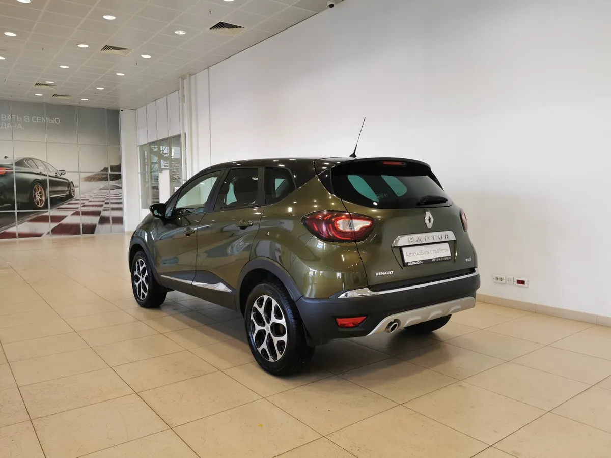 Renault Kaptur 2.0 MT AWD (143 л.с.) Drive Зеленый в АВИЛОН. Слайд №4