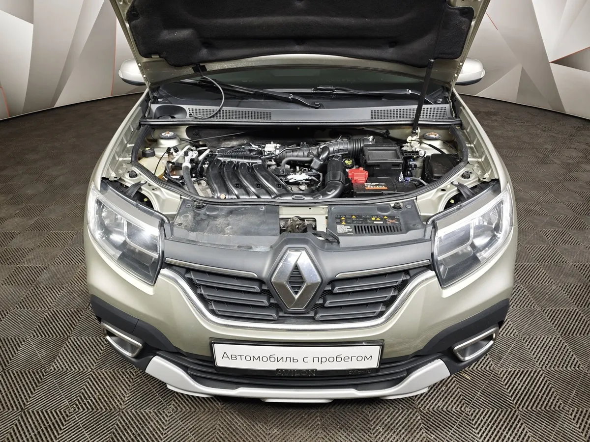 Renault Sandero 1.6 MT (113 л.с.) Stepway Drive Серый в АВИЛОН. Слайд №10