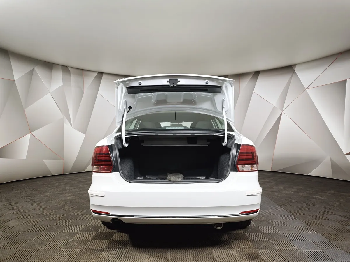 Volkswagen Polo 1.6 MPI MT (90 л.с.) Trendline Белый в АВИЛОН. Слайд №10