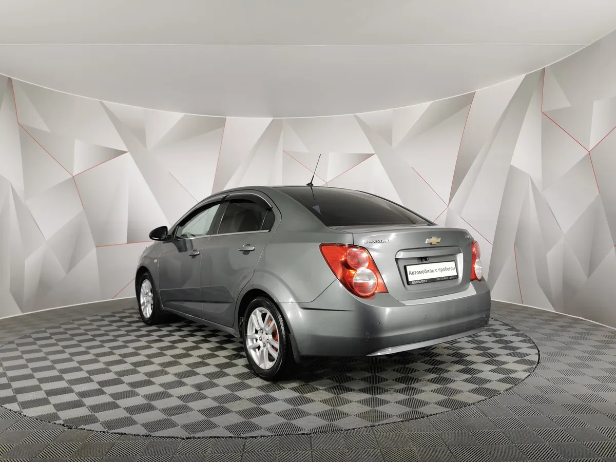 Chevrolet Aveo 1.6 AT (115 л.с.) Серый в АВИЛОН. Слайд №4