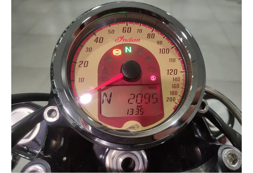 Indian Scout 1133 см³ (95 л.с.) (95) 1133 Красный в АВИЛОН. Слайд №7