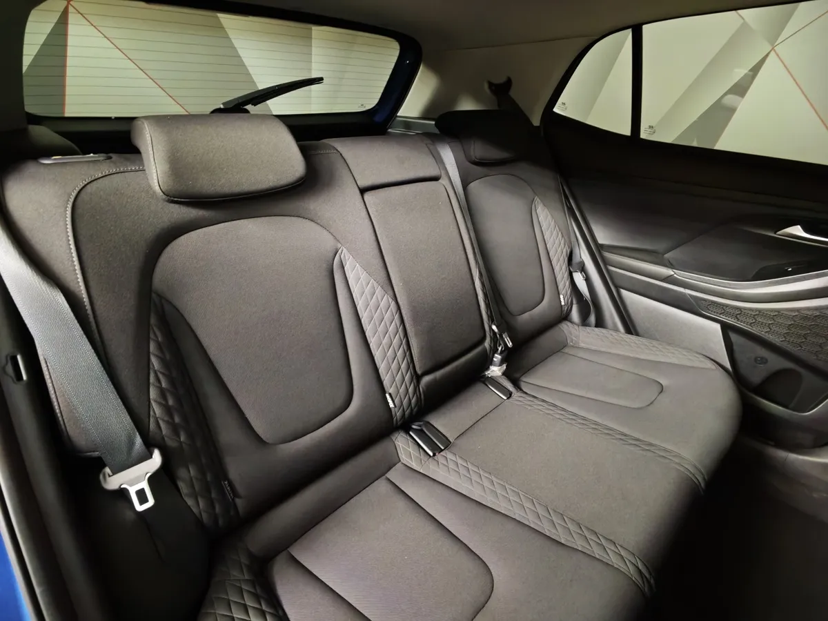 Hyundai Creta 1.6 AT 4WD (121 л.с.) Family Синий в АВИЛОН. Слайд №16