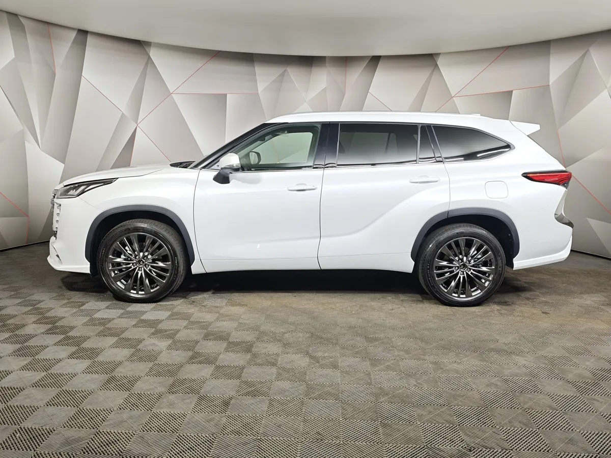Toyota Highlander 2.0T AT 4WD (248 л.с.) Noble Version Белый в АВИЛОН. Слайд №5