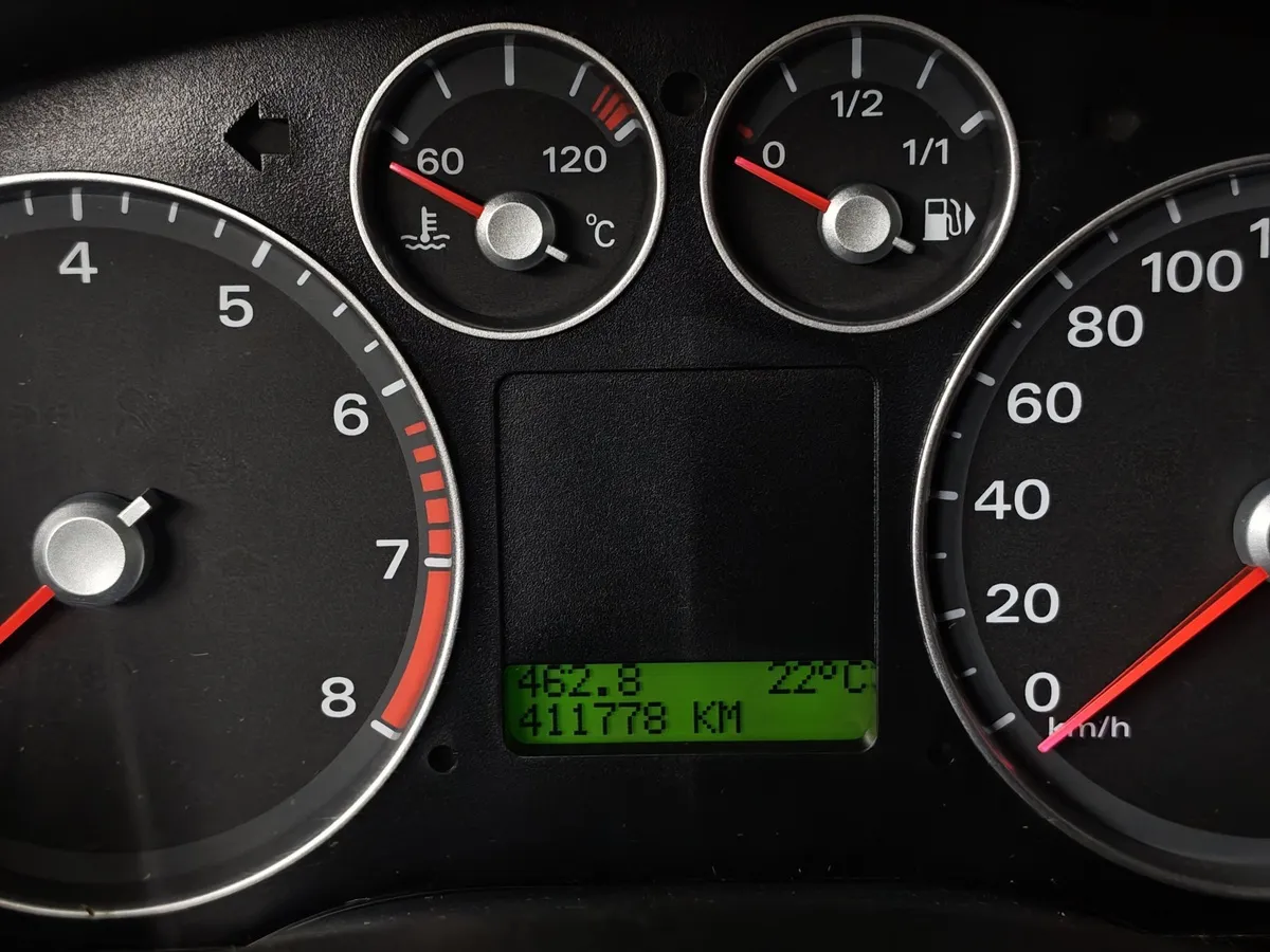 Ford Focus 1.8 MT (125 л.с.) Ghia Синий в АВИЛОН. Слайд №15