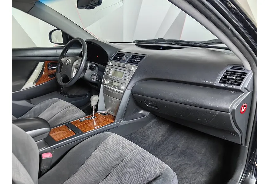 Toyota Camry 2.4 VVT-i AT (167 л.с.) Черный в АВИЛОН. Слайд №11