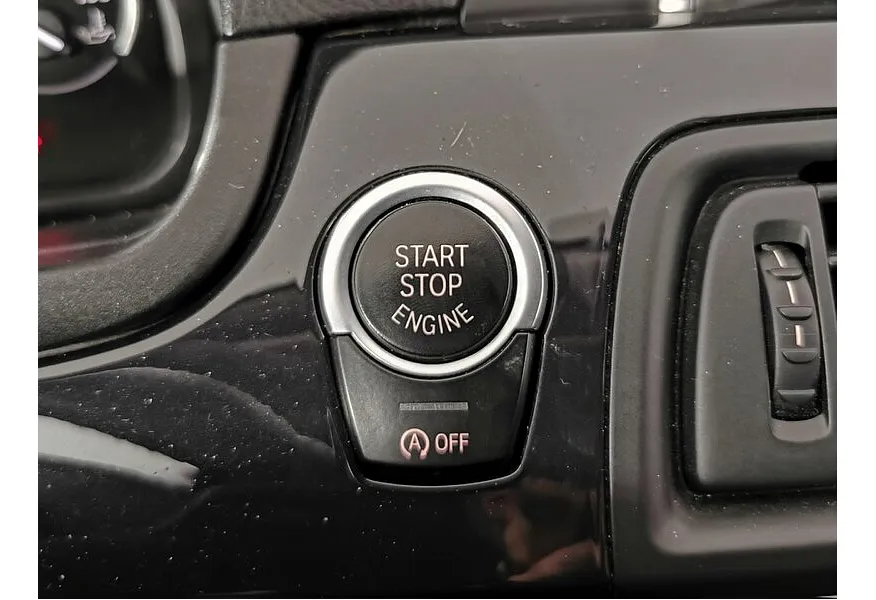 BMW 5 серия 520d Steptronic (190 л.с.) Черный в АВИЛОН. Слайд №18