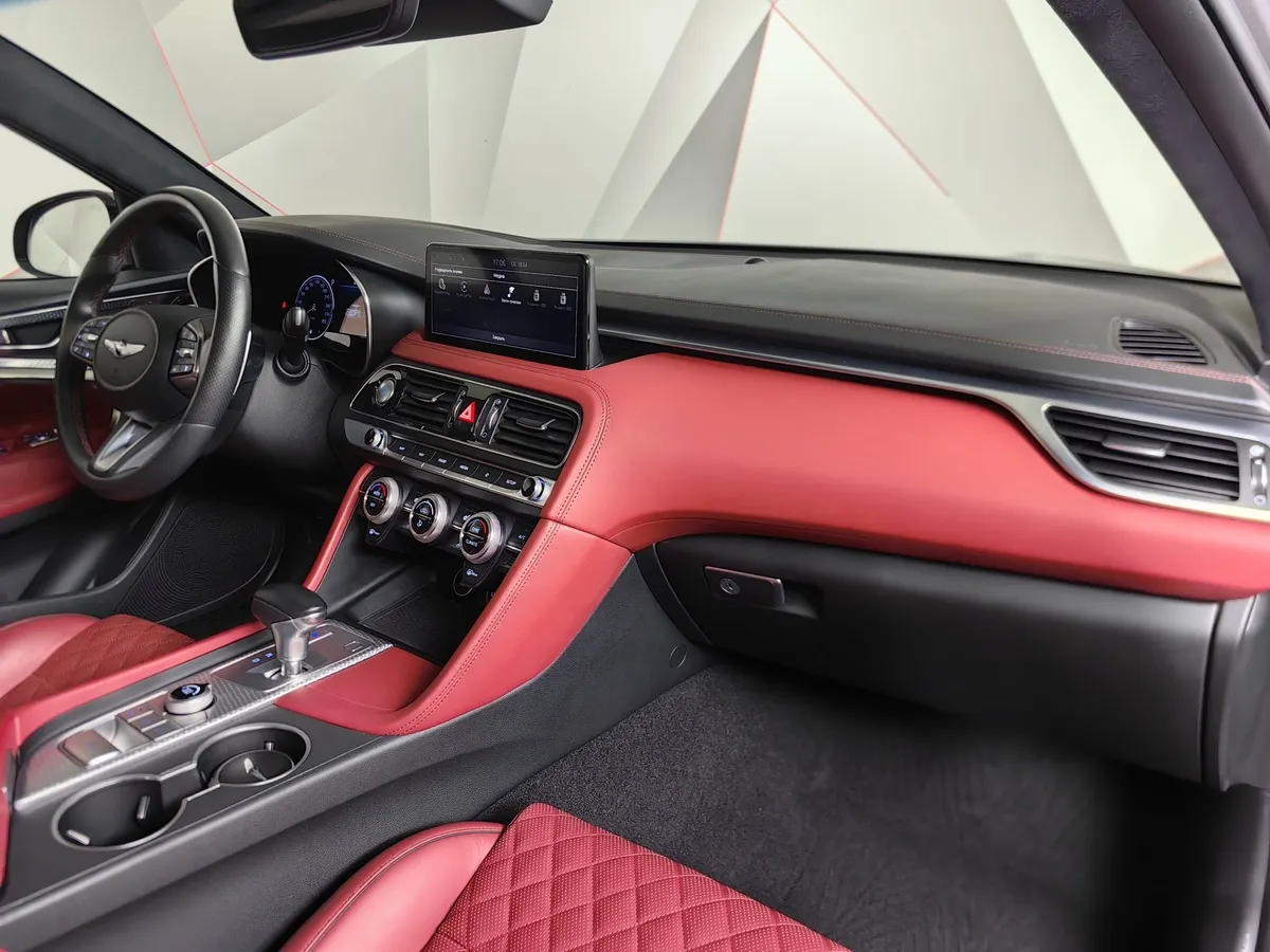 Genesis G70 3.3 T-GDI AT AWD (370 л.с.) Ultimate Серый в АВИЛОН. Слайд №13