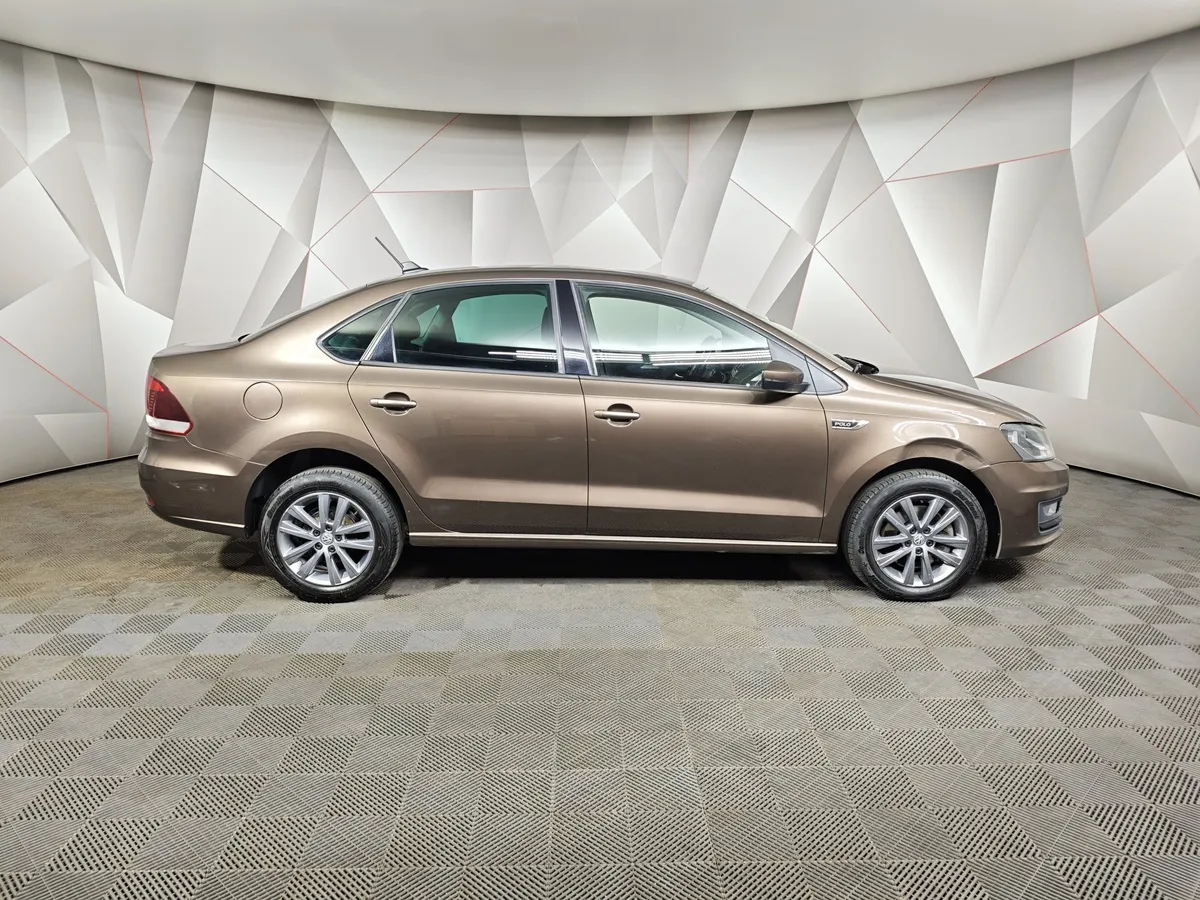Volkswagen Polo 1.6 MPI AT (110 л.с.) Comfortline Коричневый в АВИЛОН. Слайд №6