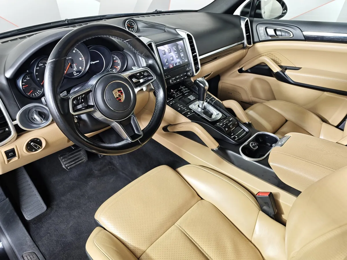 Porsche Cayenne Diesel 3.0 Tiptronic S AWD (245 л.с.) Черный в АВИЛОН. Слайд №18