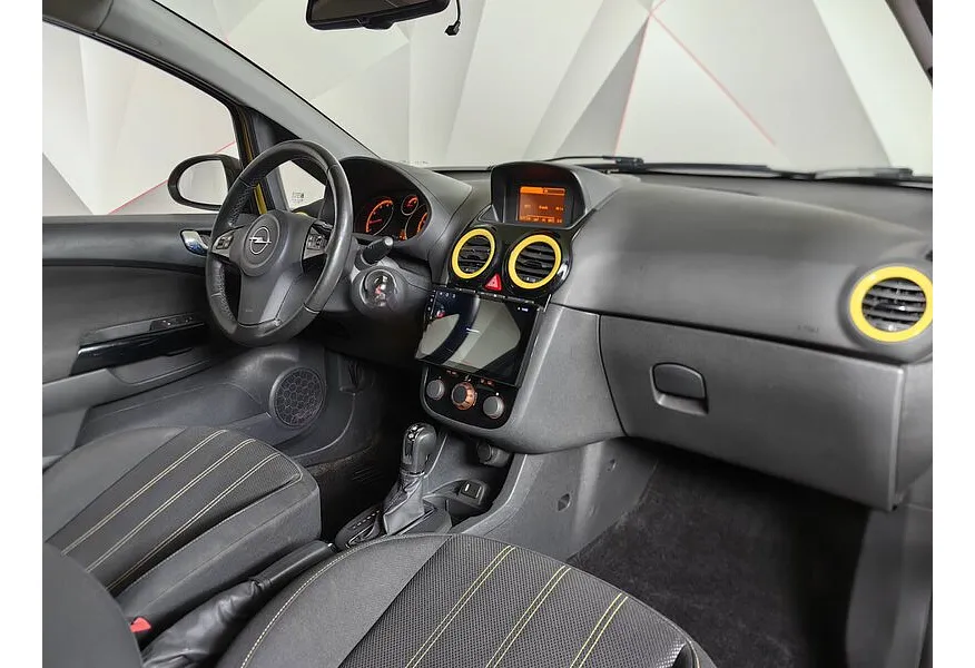 Opel Corsa 1.4 AT (90 л.с.) Желтый в АВИЛОН. Слайд №12