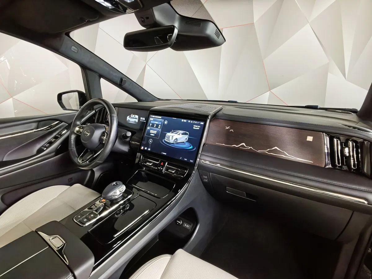 GAC M8 2.0T AT (231 л.с.) GX Premium Черный в АВИЛОН. Слайд №13