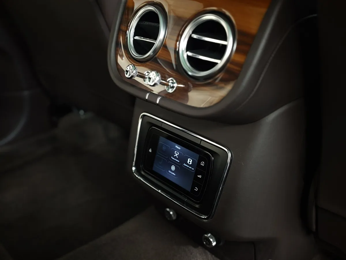 Bentley Bentayga 4.0 AT AWD (550 л.с.) Серый в АВИЛОН. Слайд №30
