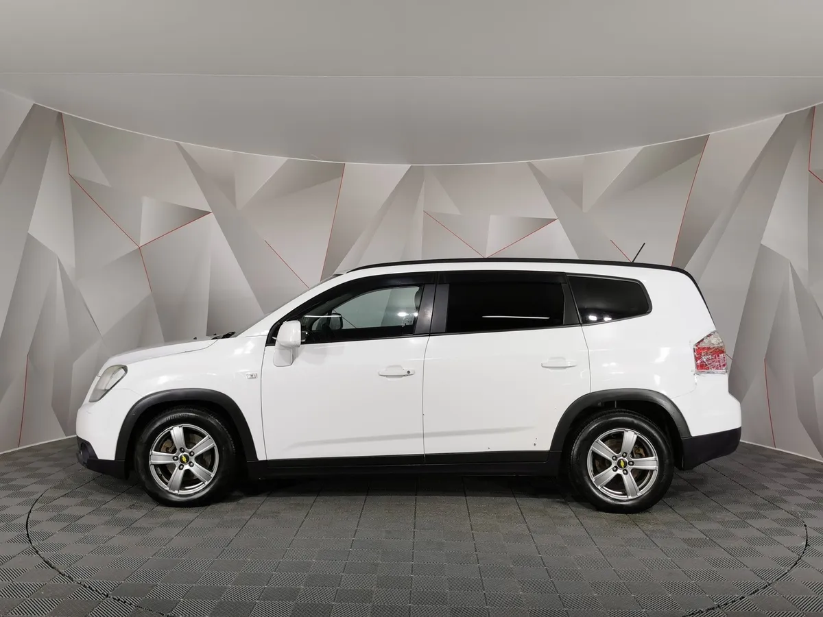 Chevrolet Orlando 1.8 MT (141 л.с.) Белый в АВИЛОН. Слайд №5