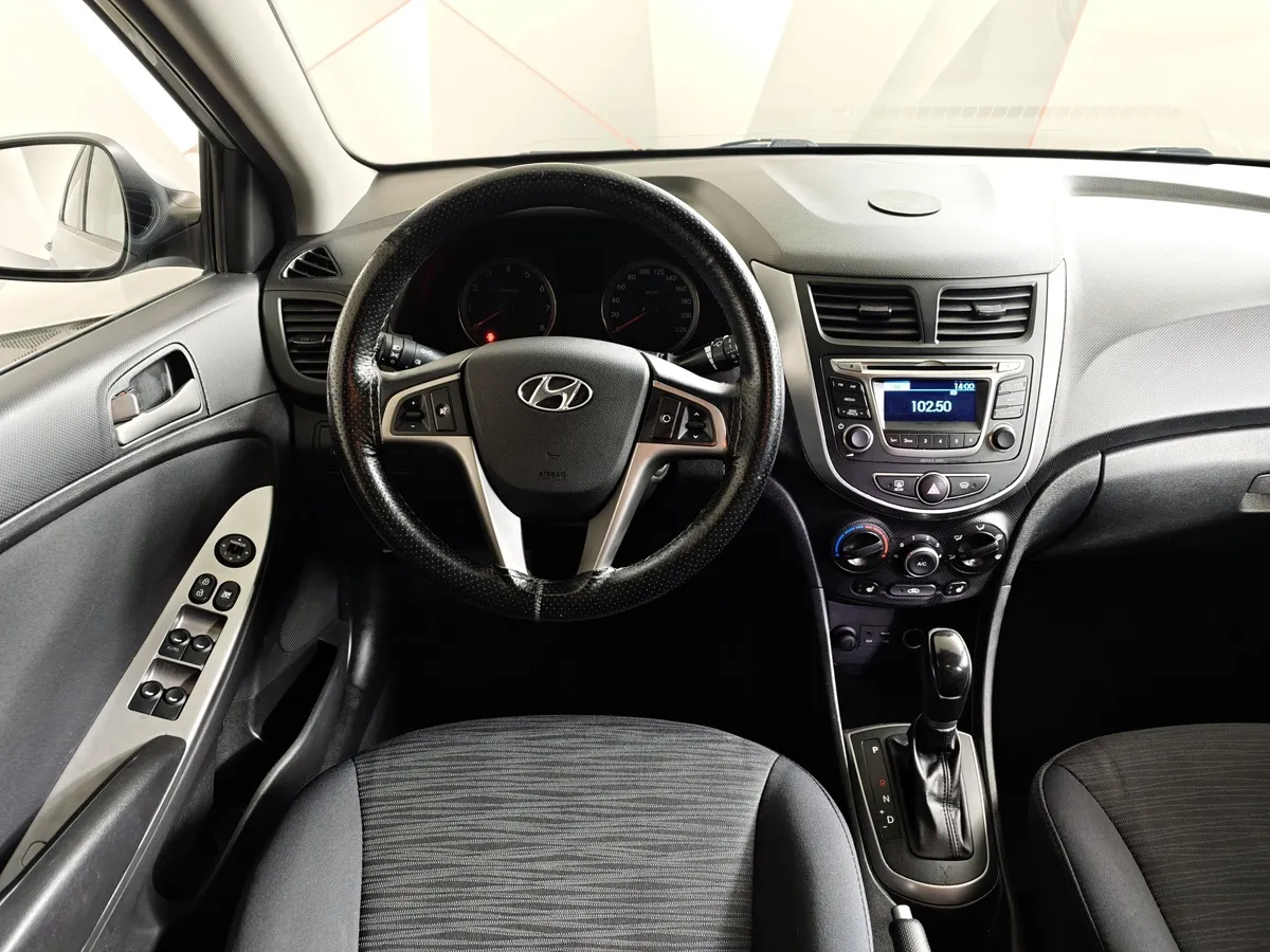 Hyundai Solaris 1.6 AT (123 л.с.) Comfort Серебристый в АВИЛОН. Слайд №20