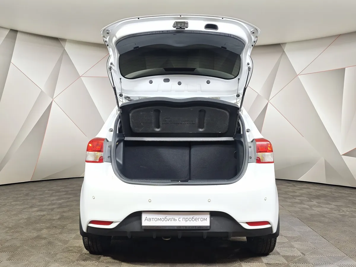 Kia Rio 1.4 AT (107 л.с.) Белый в АВИЛОН. Слайд №11