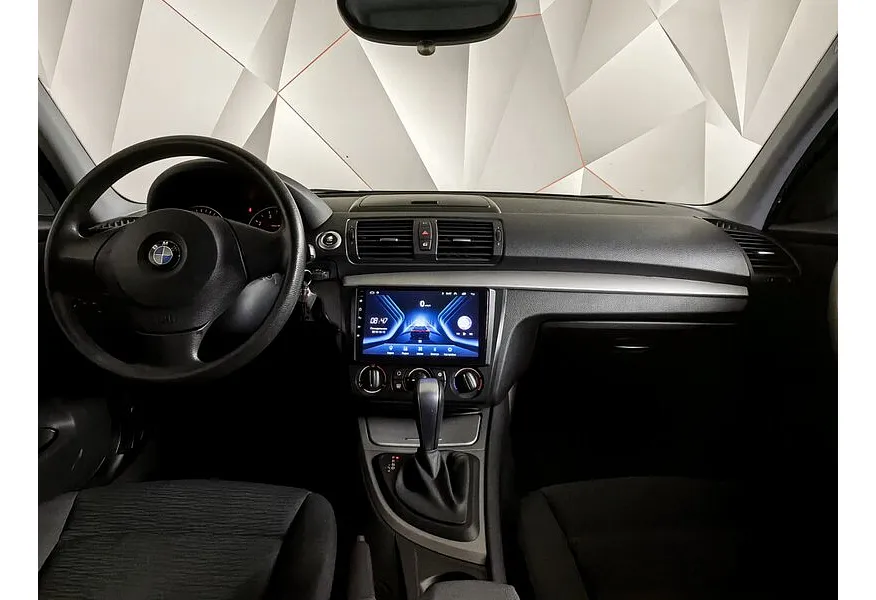 BMW 1 серия 116i AT (115 л.с.) Черный в АВИЛОН. Слайд №11