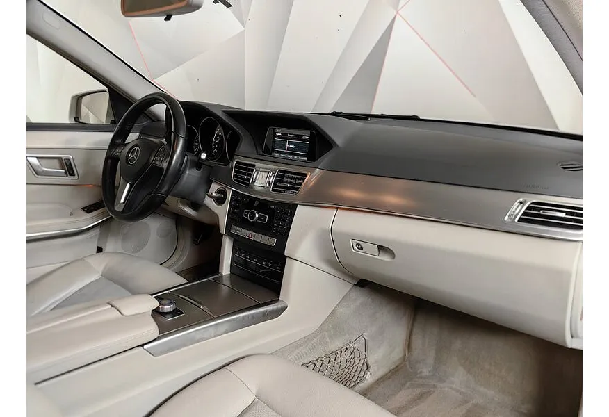 Mercedes-Benz E-Класс E 200 T BlueEfficiency 7G-Tronic Plus (184 л.с.) Белый в АВИЛОН. Слайд №13