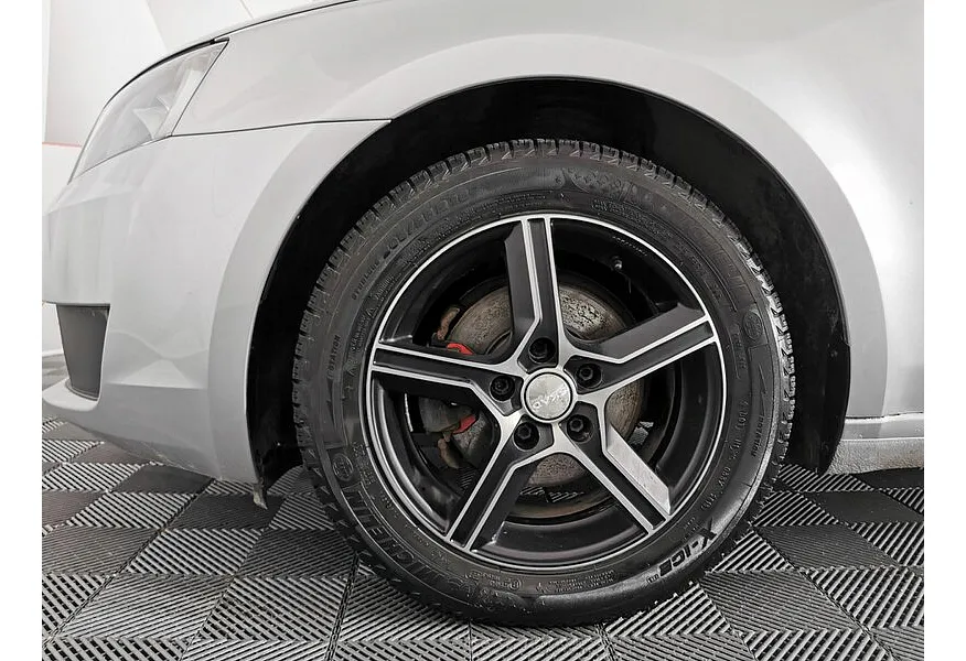 Skoda Octavia 1.2 TSI DSG (105 л.с.) Серебристый в АВИЛОН. Слайд №9