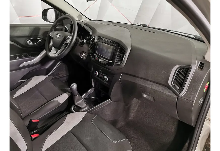 ВАЗ (Lada) XRAY 1.6 MT (106 л.с.) Бежевый в АВИЛОН. Слайд №9
