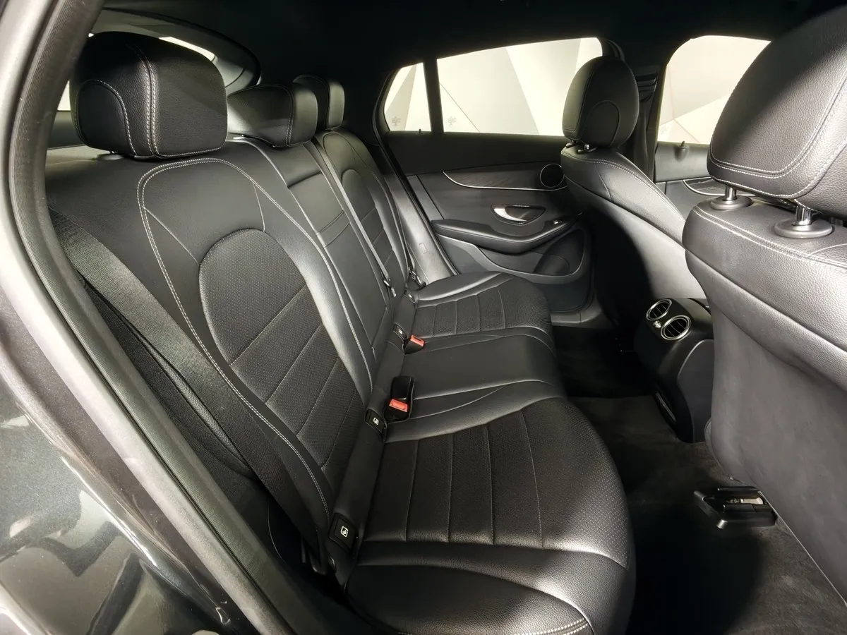 Mercedes-Benz GLC Купе 220 d 9G-TRONIC 4MATIC (194 л.с.) Premium Серый в АВИЛОН. Слайд №16