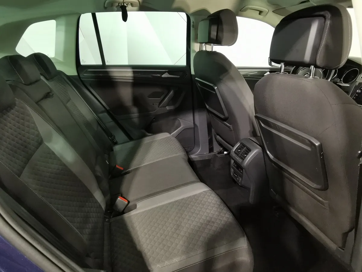 Volkswagen Tiguan 2.0 TDI 4Motion DSG (150 л.с.) OFFROAD Синий в АВИЛОН. Слайд №15