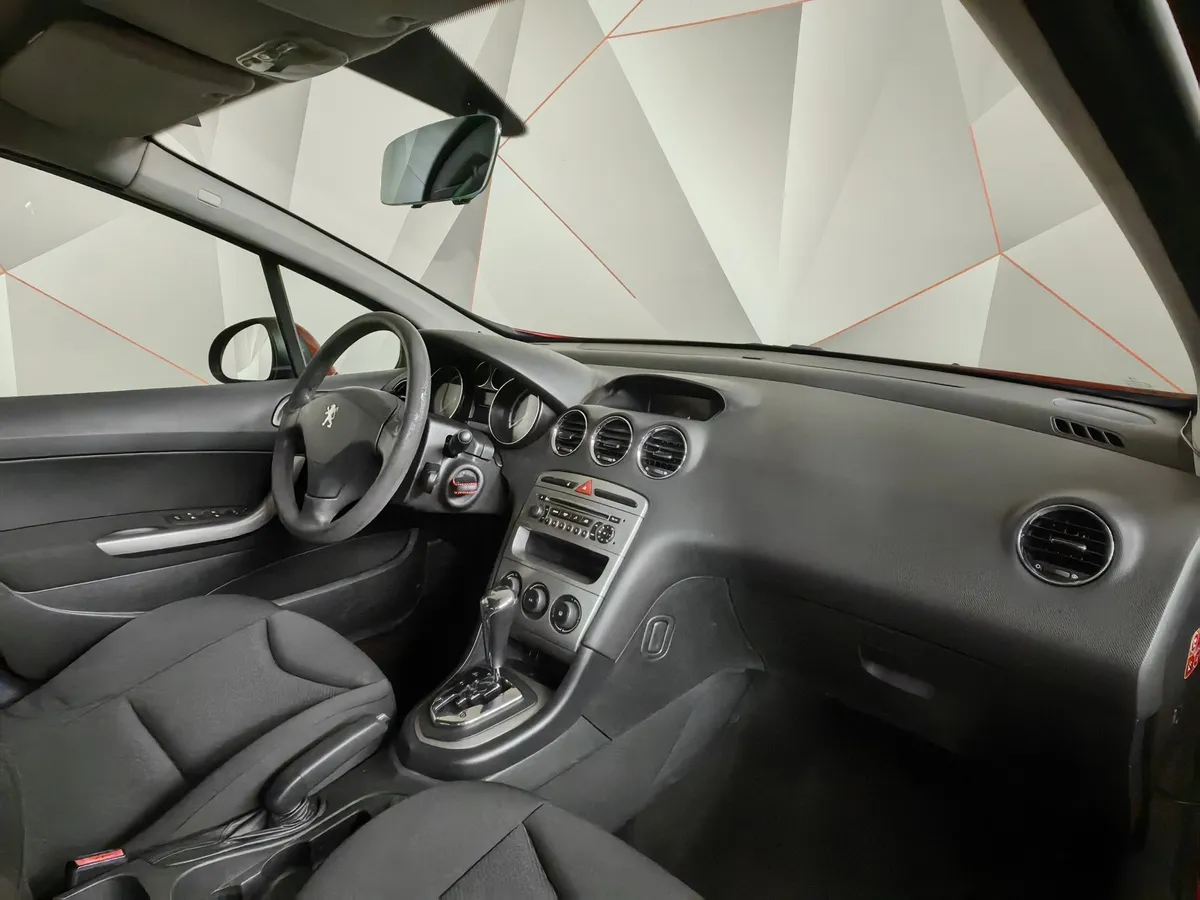 Peugeot 308 1.6 VTi AT (120 л.с.) Красный в АВИЛОН. Слайд №13