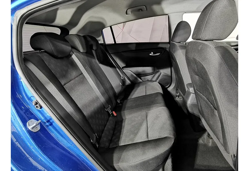 Kia Rio X-Line 1.6 AT (123 л.с.) Luxe Синий в АВИЛОН. Слайд №17