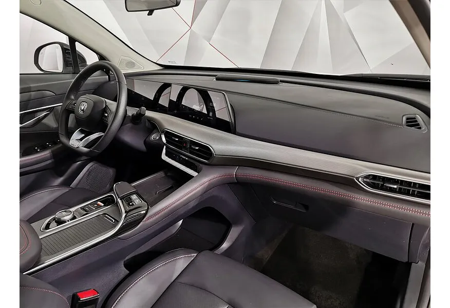 Changan UNI-T 1.5T 7DCT (181 л.с.) Tech Белый в АВИЛОН. Слайд №13