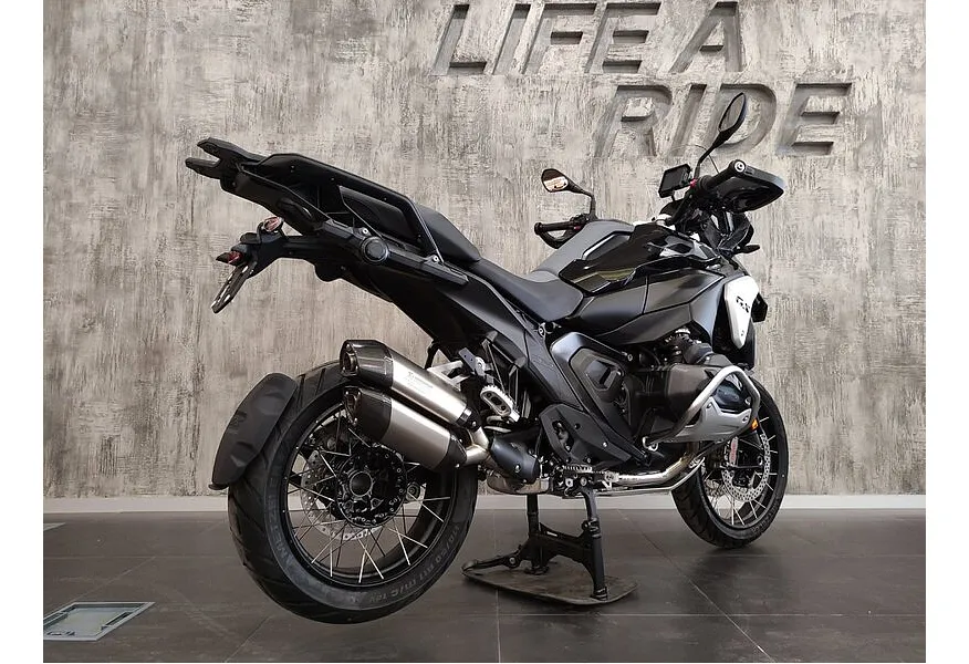 BMW Motorrad R 1300 GS R 1300 GS 1300 см³ (145) 1300 Черный в АВИЛОН. Слайд №6