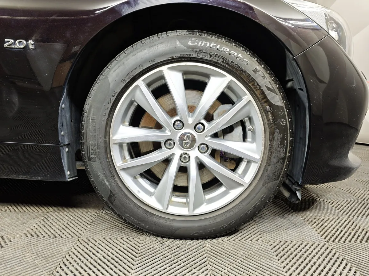 Infiniti Q50 2.0 T AT (211 л.с.) Черный в АВИЛОН. Слайд №9