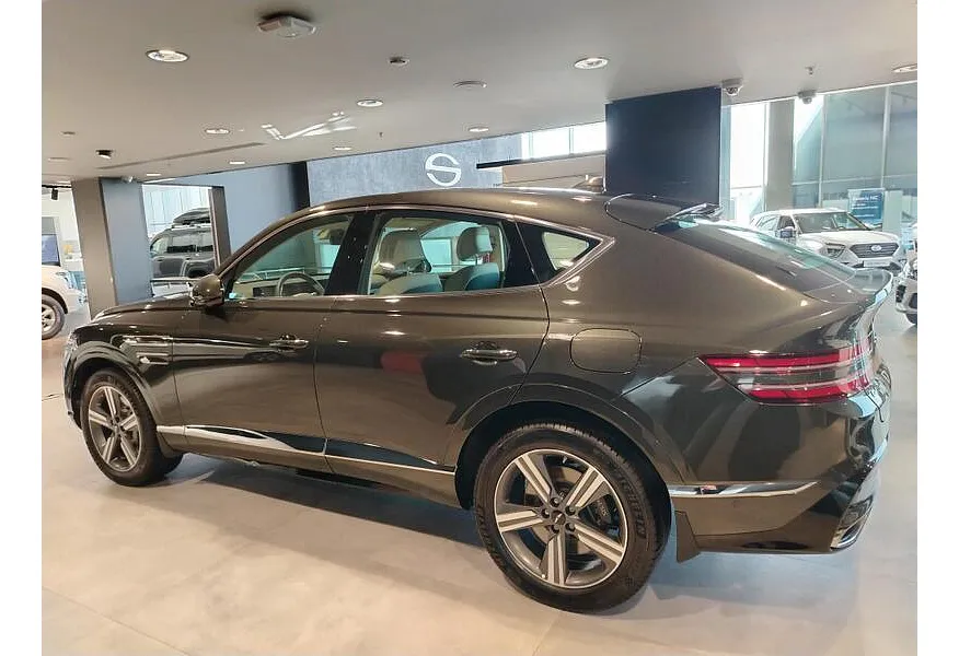 Genesis GV80 Coupe 2.5 T-GDI 8AT 4WD (249 л.с.) Зеленый в АВИЛОН. Слайд №4 Genesis GV80 Coupe 2.5 T-GDI 8AT 4WD (249 л.с.) Зеленый в АВИЛОН. Слайд №4