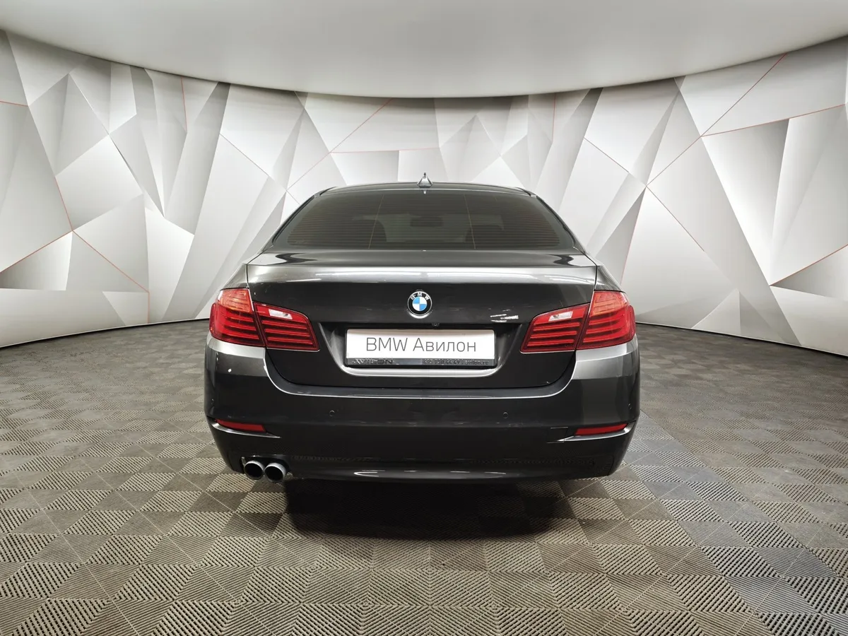 BMW 5 серия 520i AT (184 л.с.) Коричневый в АВИЛОН. Слайд №4