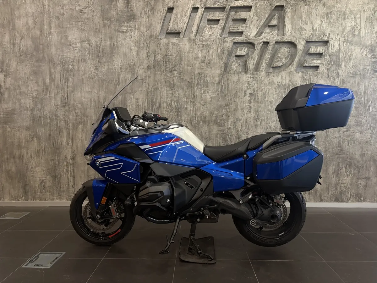 BMW Motorrad R 1300 RT 1300 см³ (145 л.с.) (145) 1300 Синий в АВИЛОН. Слайд №3