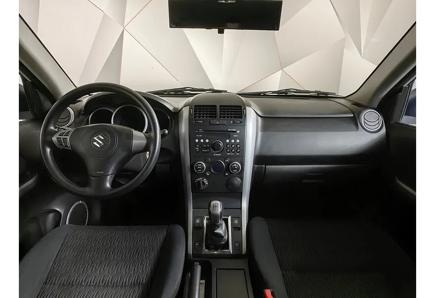 Suzuki Grand Vitara 2.0 MT AWD (140 л.с.) Белый в АВИЛОН. Слайд №14