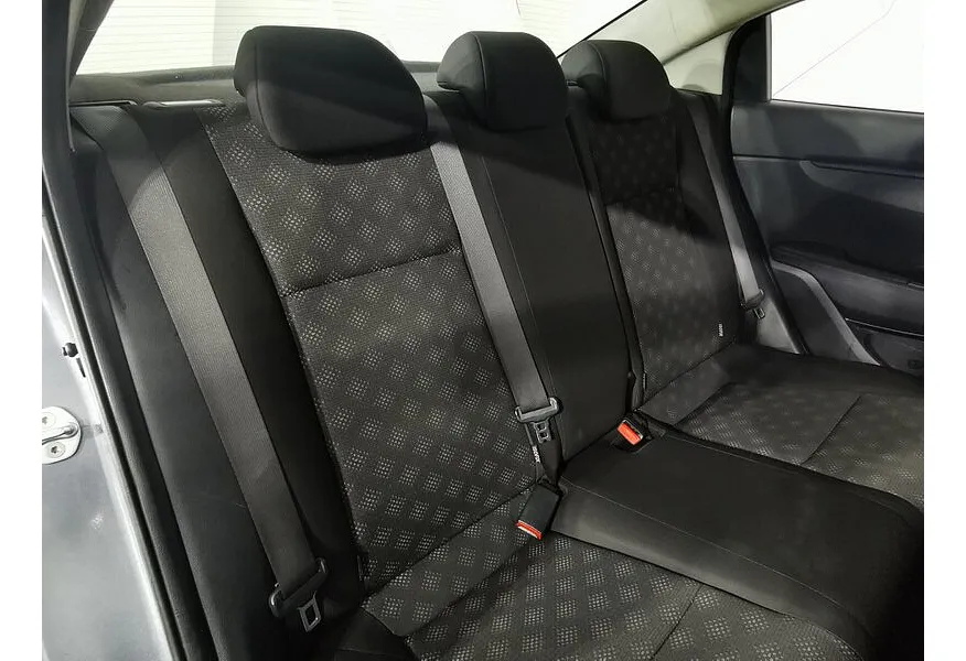 Kia Rio 1.6 AT (123 л.с.) Prestige Серый в АВИЛОН. Слайд №15