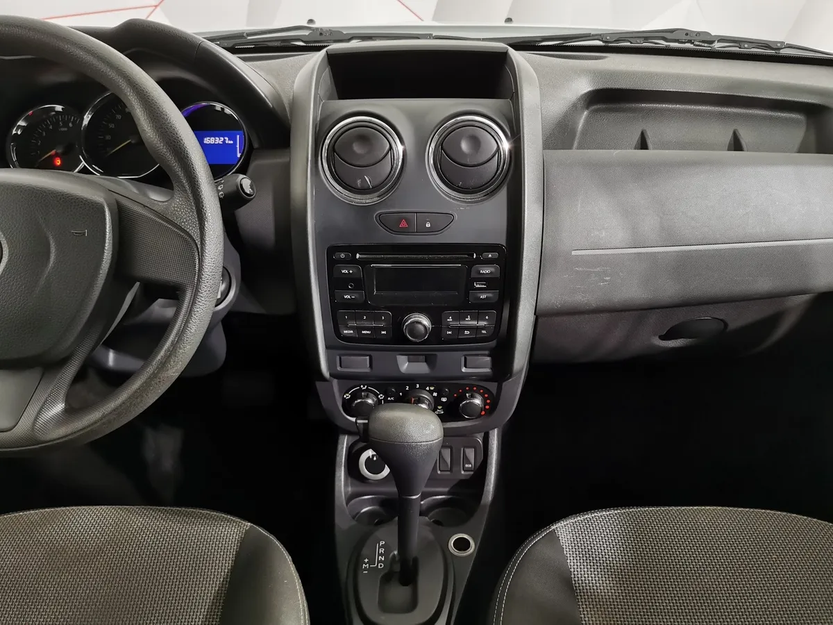 Renault Duster 2.0 AT 4x4 (143 л.с.) Luxe Privilege Белый в АВИЛОН. Слайд №13