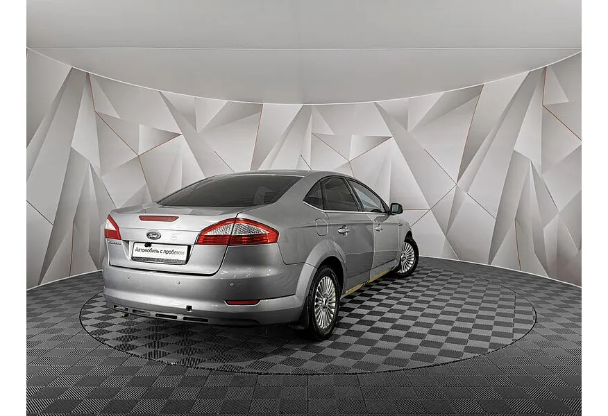 Ford Mondeo 2.0 MT (145 л.с.) Серебристый в АВИЛОН. Слайд №2