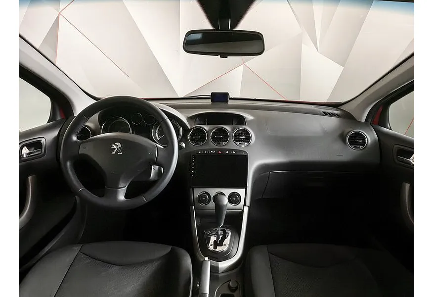 Peugeot 308 1.6 AT (120 л.с.) Красный в АВИЛОН. Слайд №13