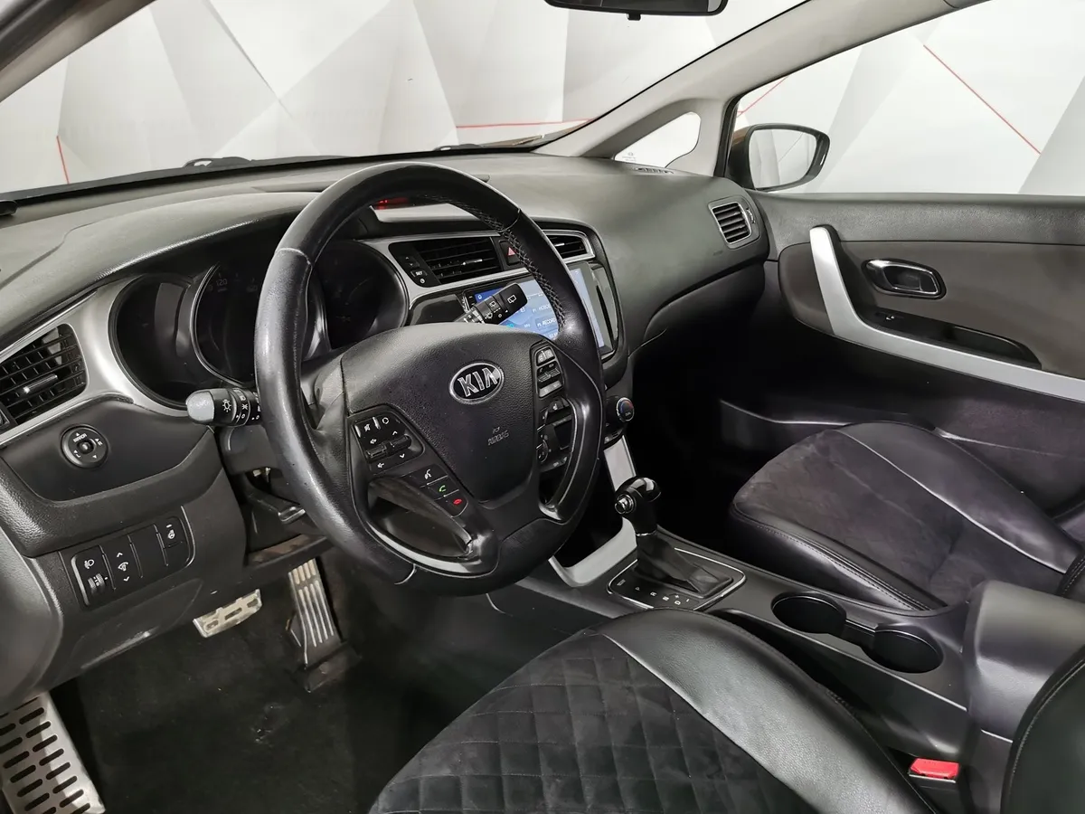 Kia Ceed 1.6 AT (130 л.с.) Luxe Коричневый в АВИЛОН. Слайд №18