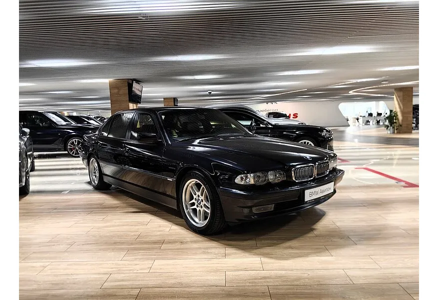 АВИЛОН - BMW 7 серия 750iL AT (326 л.с.) Черный - slide 3
