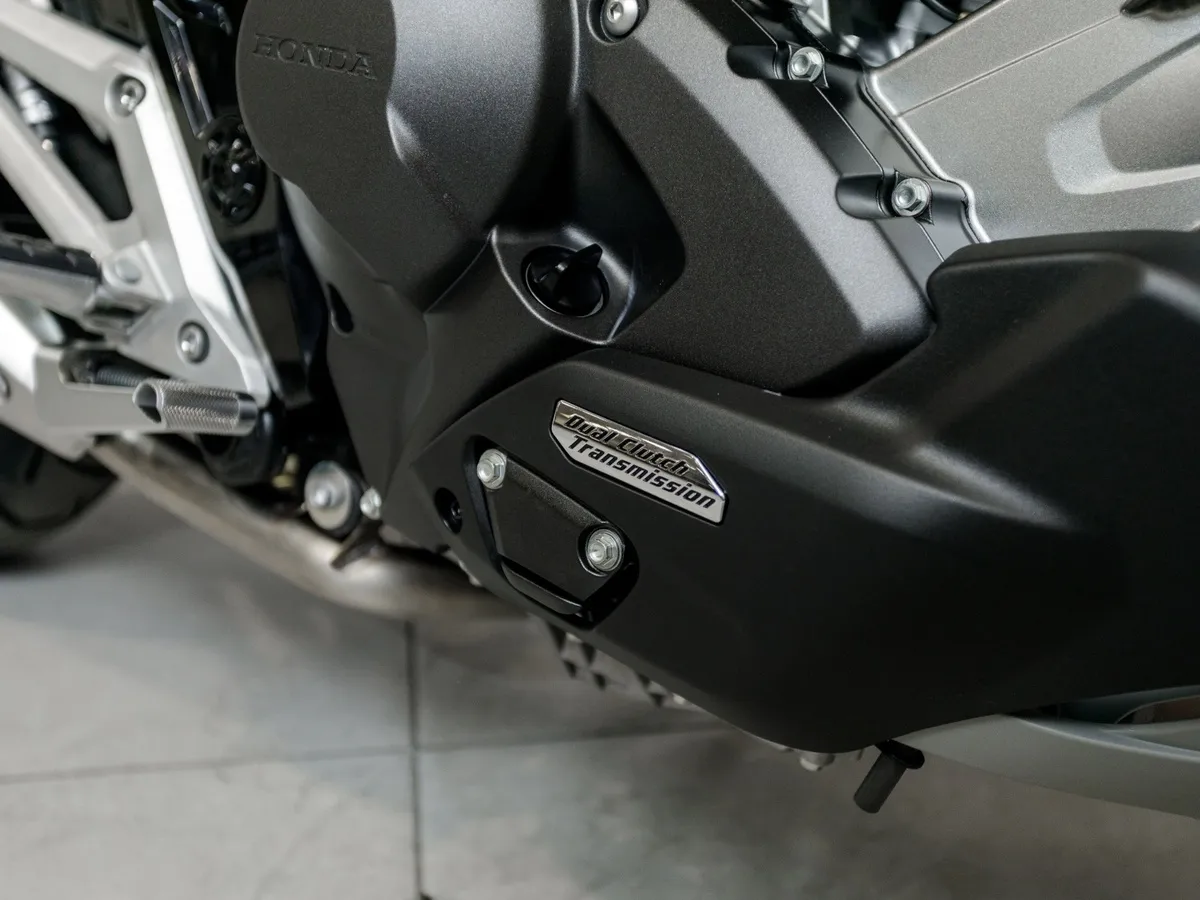 Honda NC750 X 750 см³ (59 л.с.) (59) 750 Серый в АВИЛОН. Слайд №8