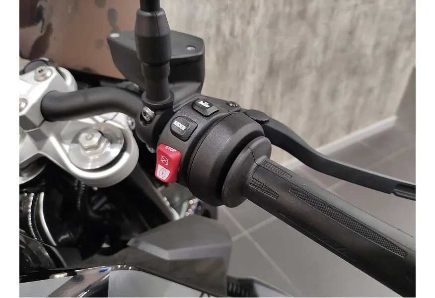 BMW Motorrad F 900 R F 900 R 895 см³ 895 Серый в АВИЛОН. Слайд №12