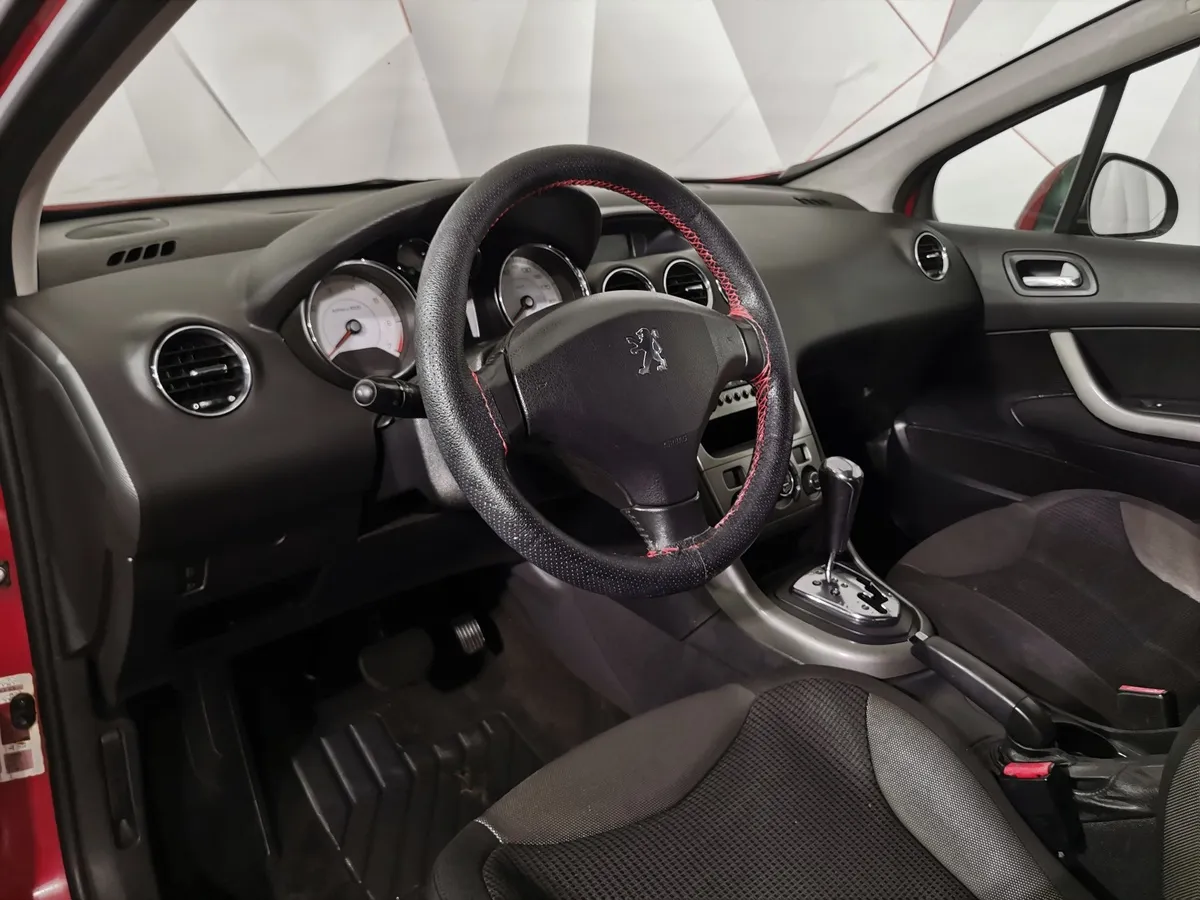 Peugeot 308 1.6 VTi AT (120 л.с.) Красный в АВИЛОН. Слайд №16