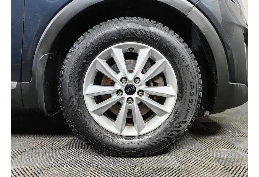 Kia Sorento 2.4 GDI AT AWD (188 л.с.) Prestige Синий в АВИЛОН. Слайд №9