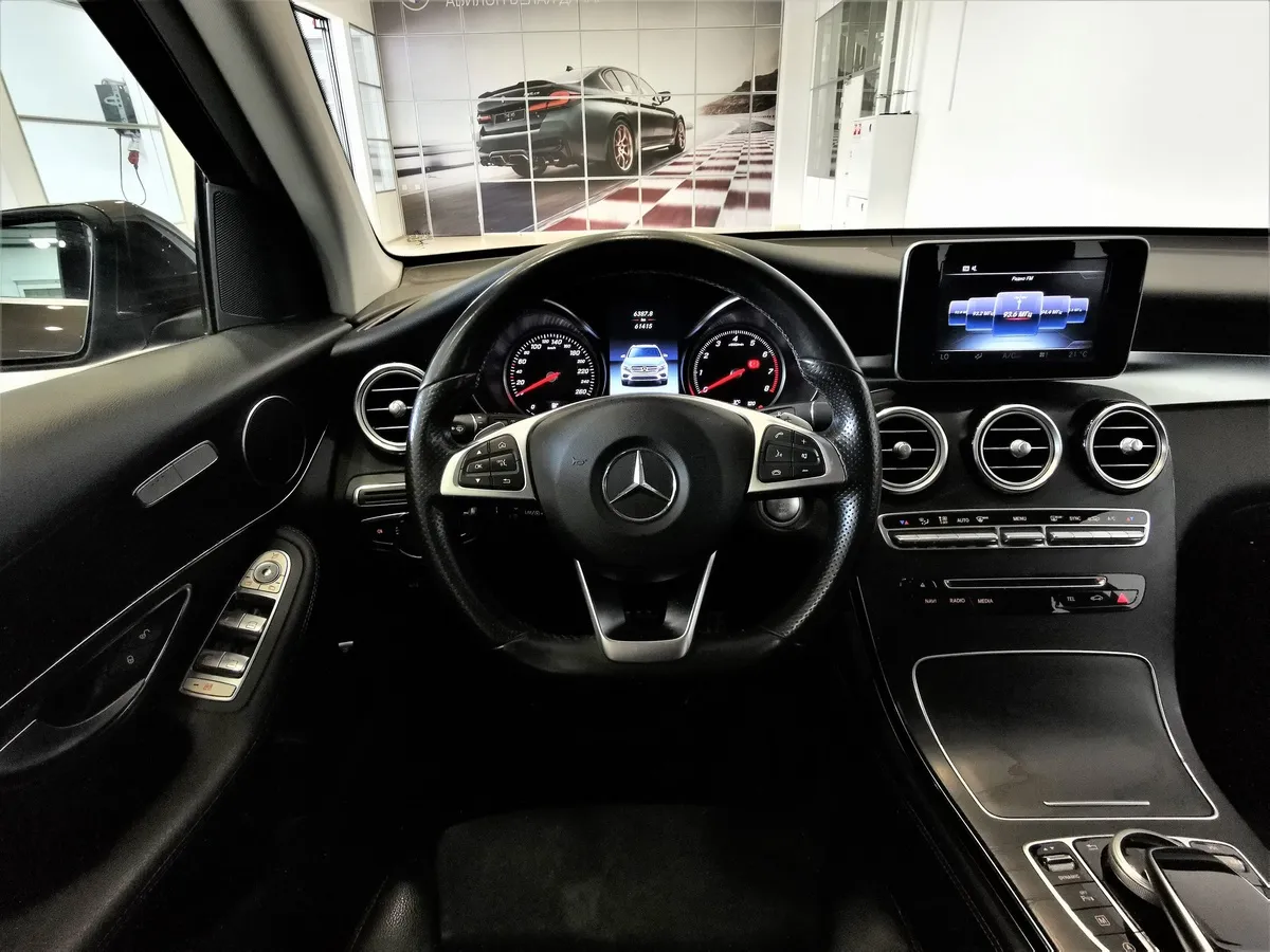 Mercedes-Benz GLC 250 9G-TRONIC 4MATIC (211 л.с.) Особая серия Коричневый в АВИЛОН. Слайд №19