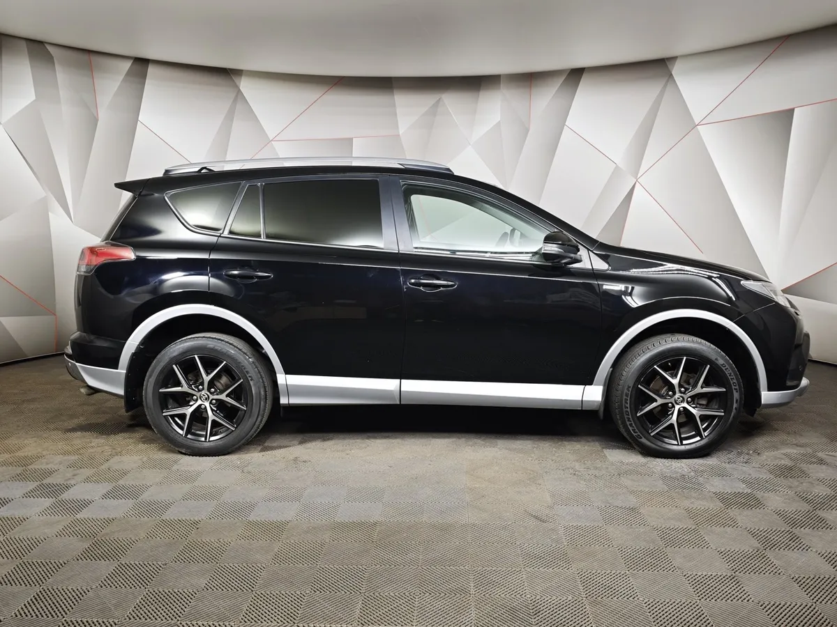 Toyota RAV4 2.5 AT 4WD (180 л.с.) Черный в АВИЛОН. Слайд №6