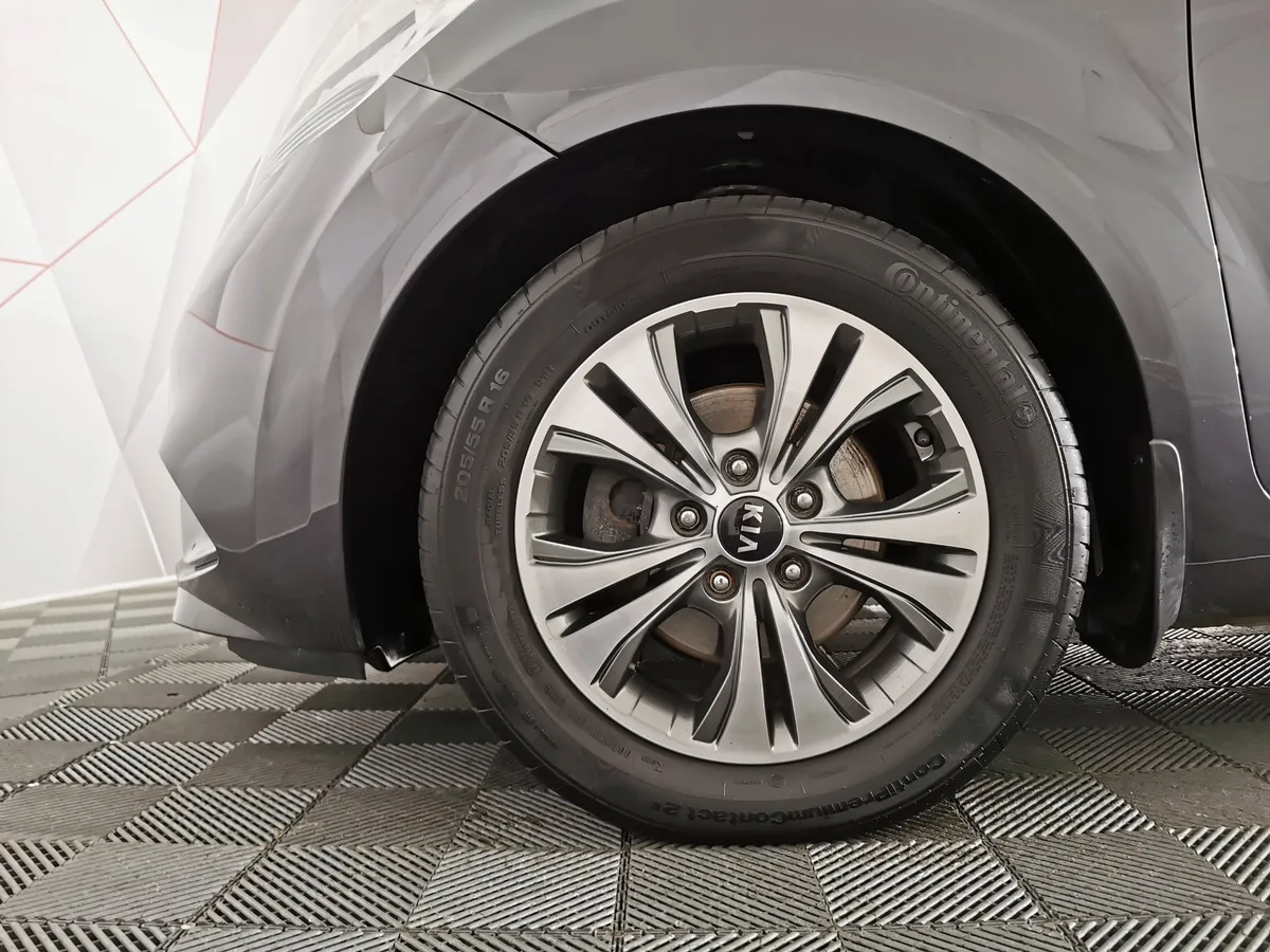 Kia Venga 1.6 AT (125 л.с.) Серый в АВИЛОН. Слайд №9