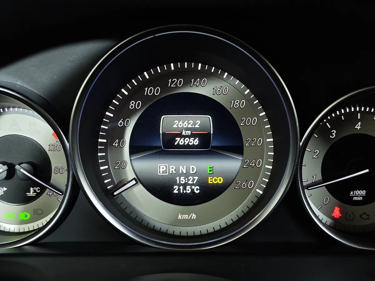 Mercedes-Benz C-Класс C 250 BlueEfficiency 7G-Tronic Plus (204 л.с.) Avangarde Sport+ Коричневый в АВИЛОН. Слайд №16
